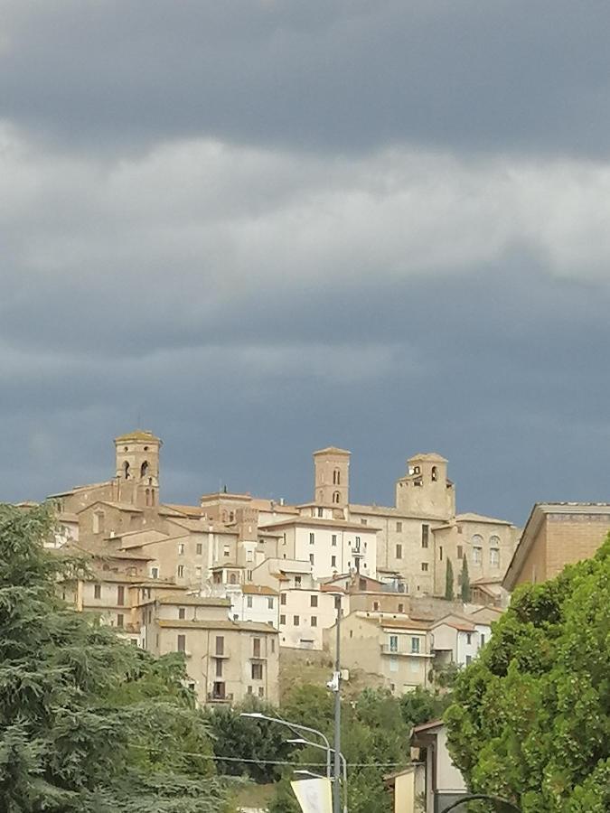Nuovo Borgo - Posizione Ideale Per Visitare L'Umbria, Perugia, Assisi E Le Altre Localita Deruta Exterior foto